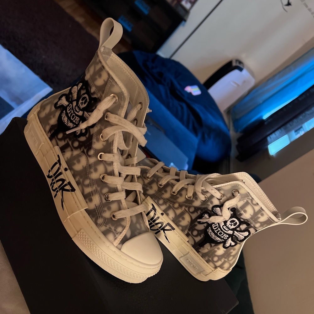 Dior sneakers